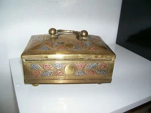 Old Eastern box  - Picture 1 of 1