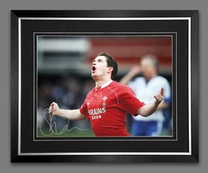 Shane Williams Hand Signed And Framed 12x16 England Rugby Montage : B - Picture 1 of 1