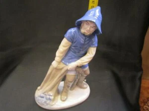 Vintage Porcelain Figurine Fisherman Snevodom Old UNIQUE Rare Germany Original - Picture 1 of 11
