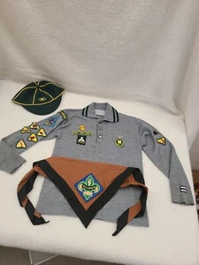 Wolf Cub & Boy Scout of Canada Shirt with Patches Hat & Kerchief 1979 Ontario - Picture 1 of 17