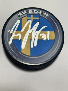 Jonas Johansson Signed Autographed Team Sweden 🇸🇪 Hockey Puck a - Picture 1 of 1
