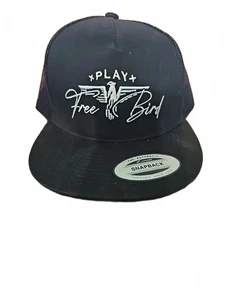 Sombrero de camionero Freebird bordado en Yupoong / YP Classic 6006 Snapback negro - Imagen 1 de 3