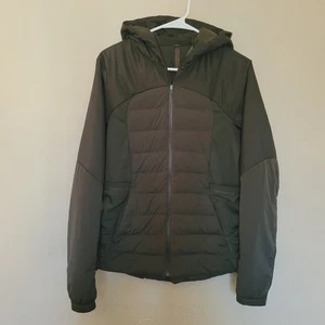 Lululemon Down For It All 700-Fill Goose Down Jacket Olive Green Size 10 Thermal - Picture 1 of 8