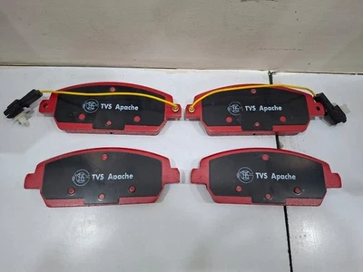 Front Brake Pad For Mahindra XUV 500 0603BAB02090N 0603BAB02720N BOSCH - Image 1 of 4