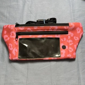 No Boundaries Women's Neoprene Fanny Pack, Pink Leopard excellent condition - Picture 1 of 3