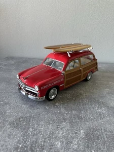 Motor Sity Classics Modellauto  1:18 Ford Woody Wagon 1949 - Bild 1 von 11