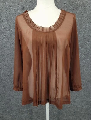 Top transparente Fossil para mujer mediano plisado pulóver manga larga cuello redondo marrón Foto 1 de 4