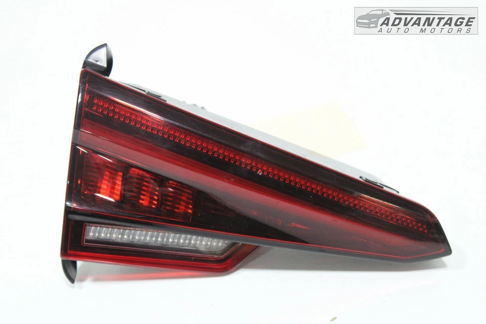 AUDI A4 2017-2020 LUZ TRASERA IZQUIERDA INTERIOR LUZ TRASERA LÁMPARA 8W5945093D OEM Foto 1 de 4