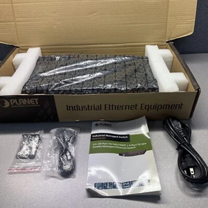 Planet IGSW-24040T Industrial 24-Port + 4 shared SFP Managed Gigabit Switch - Picture 1 of 4