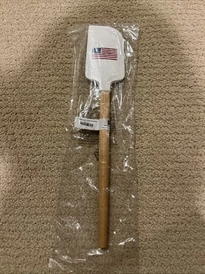 WILLIAMS SONOMA AMERICAN FLAG SPATULA WOOD HANDLE 13 INCH ORIG PKG NEW WITH TAGS - Image 1 of 4