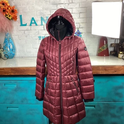 Chaqueta de plumón Bernardo para mujer M abrigo acolchado compacto con capucha usada en excelente estado Foto 1 de 4