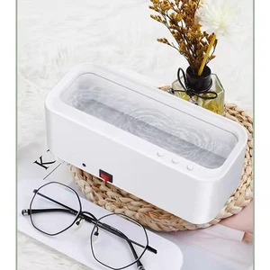 Professional Grade Cleaning for your Accessories with the For Glasses Cleaner - Afbeelding 1 van 12