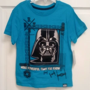 Disney Store Boys Star Wars Darth Vader Applique T-Shirt  5/6   NWT - Picture 1 of 7