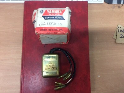 PIEZAS ORIGINALES YAMAHA UNIDAD CDI IT400D 1977 IT400E 1978 1W6-85540-20 Foto 1 de 4