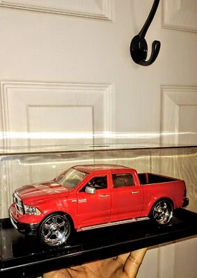 Jada Toy Just Truck 1:24 Scale 2014 Dodge Ram 1500 Stock Edition Red With Case - Image 1 of 4