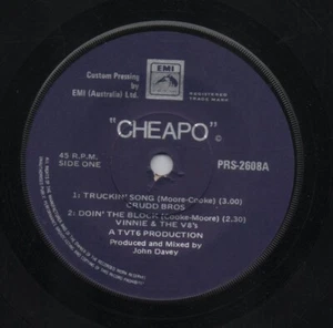 VINNIE & THE V8's  Rare 1979 Aust Only 7" OOP Custom Press Punk Rock EP "Cheapo" - Picture 1 of 2