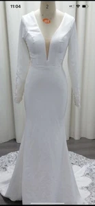 Wedding Dress - Picture 1 of 3