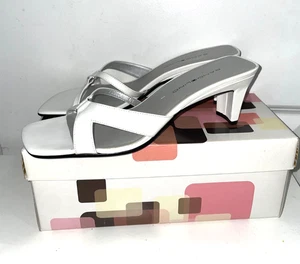 Sandalia Bandolino Mujer Vintage Cuero Gatito Tacón Deslizable Talla 9 con Caja Elegante - Imagen 1 de 7