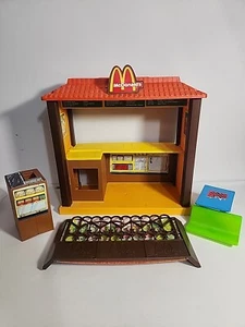 De colección 1982 Barbie Loves McDONALD'S RESTAURANTE JUEGO #5559 muñeca niña juguete  - Imagen 1 de 13