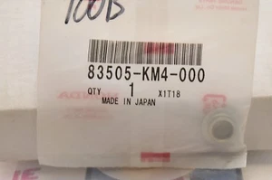 NEW NOS OEM HONDA 83505-KM4-000 COLLAR, SEAT COWL FENDER SHOULDER WASHER - Picture 1 of 1