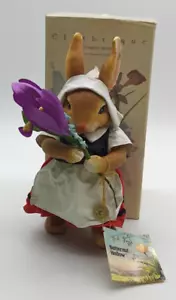 Conejito de Pascua Lynn Conejo Clothtique Posibles Sueños Estatuilla Tela Maché 9.5" - Imagen 1 de 6