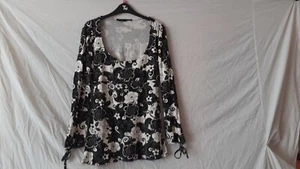Ladies Black & White Floral Long Sleeve Stretchy Top. Size 14-16. Evie. - Picture 1 of 3