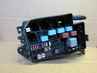 06 2007 08 09 10 Toyota RAV4 2,4 L caja de fusibles relé control caja de fusibles OEM 82662 42190 Foto 1 de 4