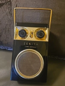 Zenith Royal "500" Deluxe Long Distance Tubeless All Transistor Radio Black/Gold - Picture 1 of 7