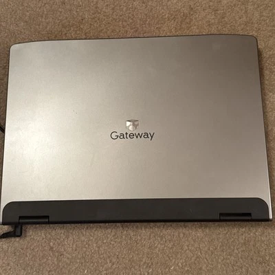 Portátil Gateway MA3 AMD Turion 64x2 @1,6 GHz 2 GB RAM, SIN HD, SIN SISTEMA OPERATIVO - ¡PROBADO! Foto 1 de 4