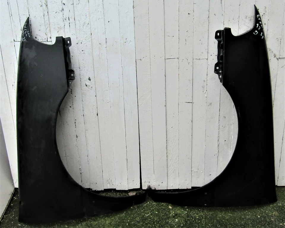 Par de paneles de guardabarros delantero derecho diestro nuevo mercado de accesorios Hyundai Excel sedán modelo 1992 94 Foto 1 de 4