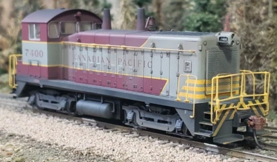 Life-Like/Proto HO Scale Canadian Pacific (CPR) SW9 Diesel Loco Custom Weathered - Image 1 of 4