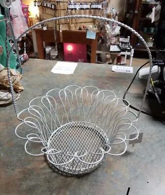 New White Decorative Metal Wire Basket Rustic Farmhouse Home Decor Accent - Image 1 of 2