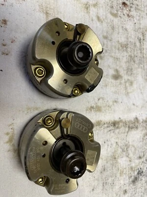 Комплект редукторов распределительного вала выхлопной системы 05 Audi A6 Quattro 3.2 06E109084E (2)  - Изображение 1 из 4