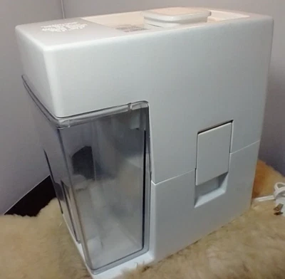 EXTRACTOR DE PULPA DE ZUMO OSTER 2 VELOCIDADES BLANCO LIMPIO Y EN BUEN ESTADO Foto 1 de 4