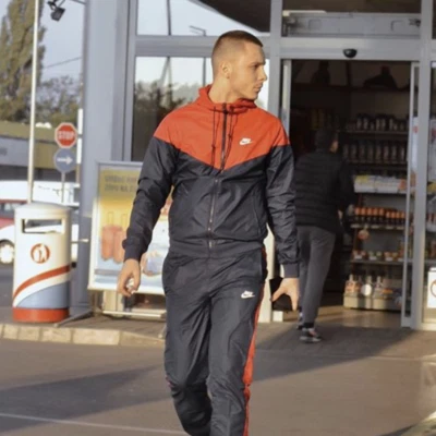 Nike Vintage Sportswear Windrunner Windbreaker Jacket Red Blue Nylon Soft Glanz - Image 1 of 4