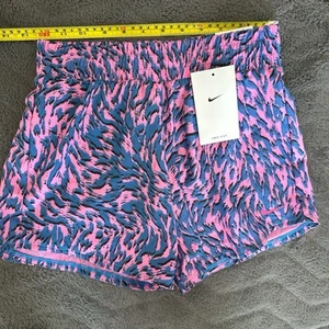 Girls Nike Running Shorts New With Tags Medium - Picture 1 of 3