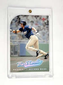 MINT PLATINUM MEDALLION DIE-CUT 2005 Fleer Ultra Mark Loretta #159 San Diego MLB - Picture 1 of 2