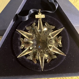 NUEVO EN CAJA Vintage Swarovski ANUAL NAVIDAD Copo de Nieve Ornamento 2002 con certificado - Imagen 1 de 8