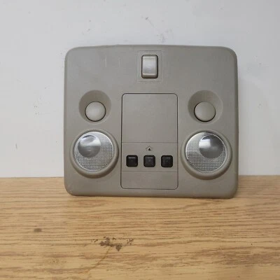 Luz domo superior Suzuki Grand Vitara 2006 2007 2008 OEM GRIS OEM ¡Envío gratuito!! Foto 1 de 3