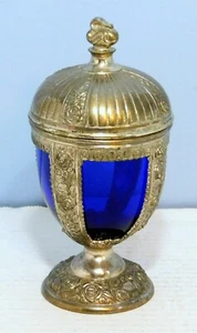 Beautiful Vintage Silver Plate Embossed Flowers Condiment w/ Cobalt Blue Jar - Picture 1 of 6