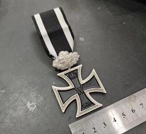 Replica Prussian France War 25 Years Service Oak Leaves 1870 Iron Cross Medal - Picture 1 of 3