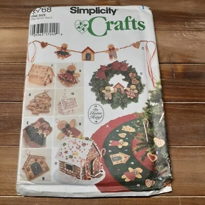 Simplicity 9768 Sewing Pattern Christmas Garland Ornament Tree Skirt Gifts Uncut - Image 1 of 4