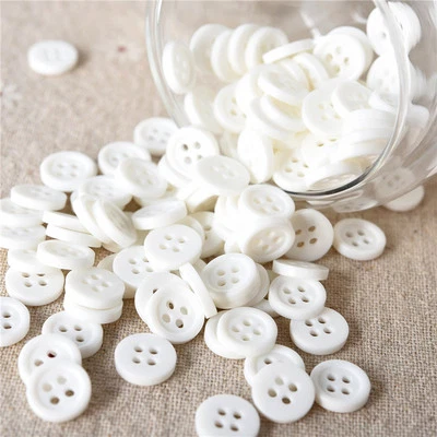 lot 20 bouton blanc rond 4 trou 10 mm couture scrapbooking création art créatif  - Photo 1/4