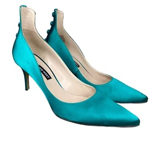 Nine West Women Heels Shoes Size 7 1/2 M Decorative Details on Back Closed Toe - Picture 1 of 20