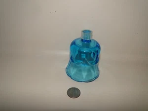 Candelabros votivos clavija azul de colección vieira tulipán con ojal - Imagen 1 de 5