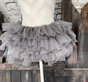 Disfraces de Halloween Gris Tutú Peluca Gris Espeluznante  - Imagen 1 de 8