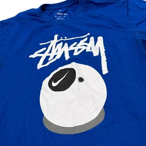 Camiseta Stüssy x Nike Azul 8 Bolas Gráfico XL Rara Colaboración Streetwear Patín - Imagen 1 de 11