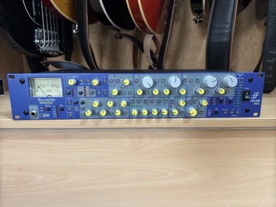 Focusrite ISA 430 MK II Producerpack mit Wandlerkarte und RCA XLR Output Kabel - Bild 1 von 4