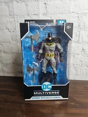 Figura de acción DC Multiverse Batman con daño de batalla 7" McFarlane Toys  Foto 1 de 4