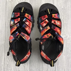 Sandalias Keen Newport H2 Jerry Garcia Hombre 10.5 Usadas en Excelente Condición Noche Nueva York Multicolor - Imagen 1 de 14